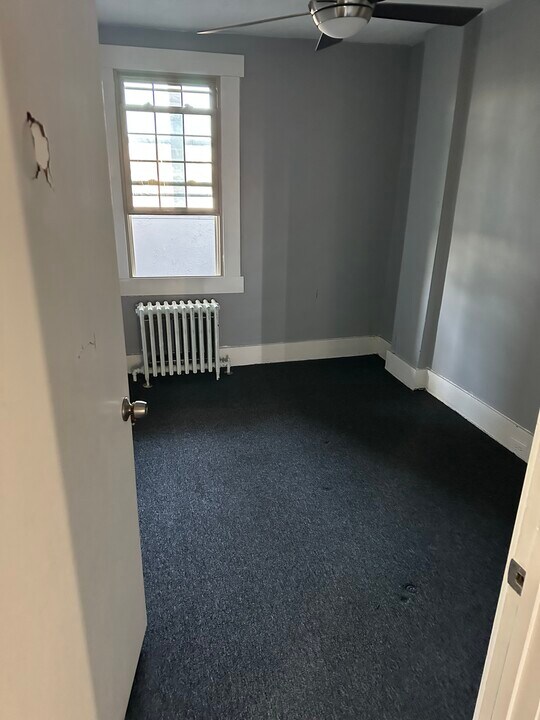 2883 W Liberty Ave in Pittsburgh, PA - Building Photo