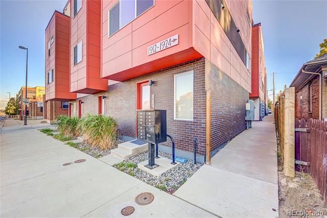 1914 W 38th Ave in Denver, CO - Building Photo - Building Photo
