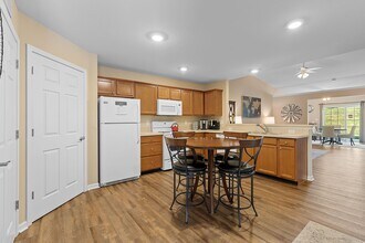 Redwood Westfield Myra Way in Westfield, IN - Foto de edificio - Building Photo