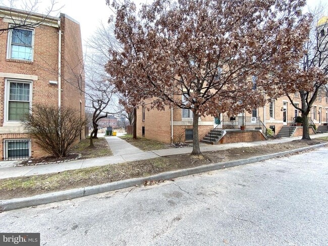 1110 S Kenwood Ave in Baltimore, MD - Building Photo - Building Photo