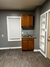 91 4th St, Unit 1 in Turners Falls, MA - Building Photo - Building Photo
