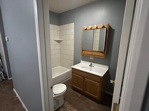 101 W 1st St in Connersville, IN - Building Photo - Building Photo