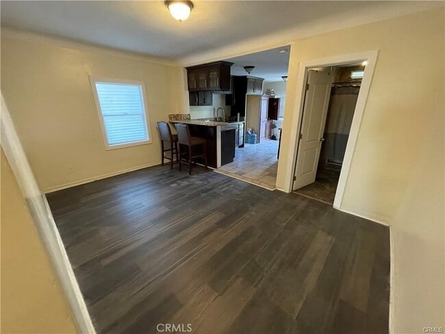 property at 1102 N Alma Ave