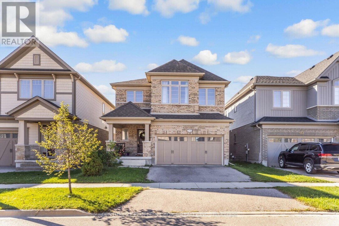 131 Steeplechase Wy in Waterloo, ON - Building Photo