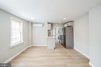 520 N 19th St in Philadelphia, PA - Building Photo - Building Photo