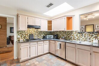 6803 Blessing Dr in Dallas, TX - Building Photo - Building Photo