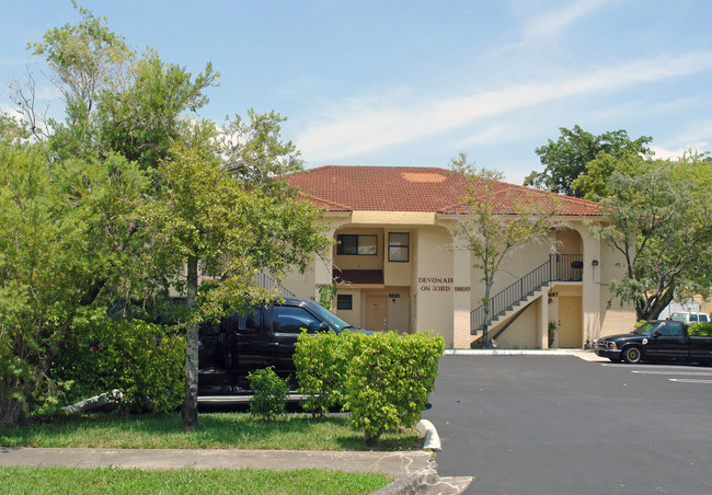 Devonair On 33rd in Coral Springs, FL - Building Photo - Building Photo