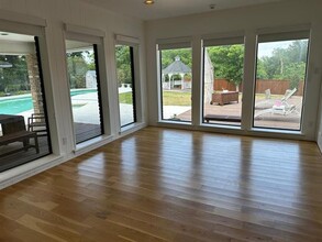 1717 Tobin Trail in Garland, TX - Foto de edificio - Building Photo
