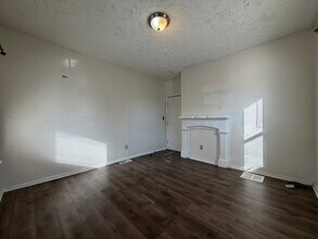 470 Noble Ave, Unit 468 First Floor in Bridgeport, CT - Building Photo - Building Photo