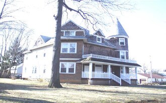 100 Washington St Apartments