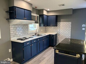 181 Oak St in Bridgewater, NJ - Building Photo - Building Photo