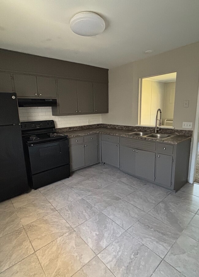 property at 400 Arkadelphia Rd