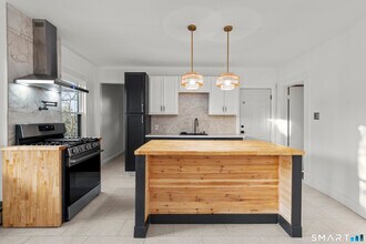 23 N Beacon St in Waterbury, CT - Building Photo - Building Photo