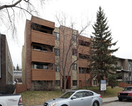 Parkview Place in Calgary, AB - Building Photo - Building Photo