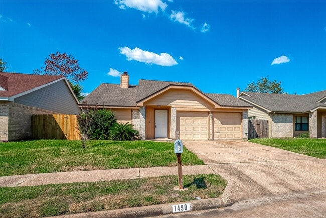 1490 Hunters Park Dr in Missouri City, TX - Building Photo - Building Photo