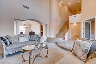 1870 Columbia Crest Ct in Las Vegas, NV - Building Photo - Building Photo