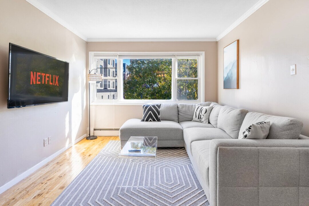 3024 Humboldt Ave S in Minneapolis, MN - Building Photo