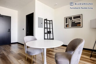 2500 Wilshire Blvd in Los Angeles, CA - Building Photo - Building Photo