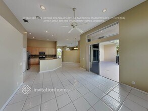 8227 NW 41st St in Coral Springs, FL - Foto de edificio - Building Photo