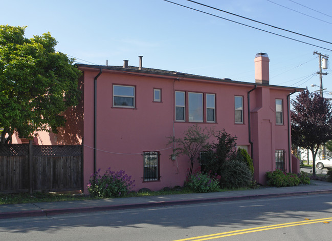 1546 Kearney St in El Cerrito, CA - Building Photo - Building Photo