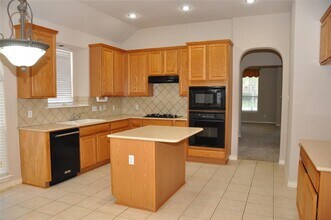 16616 Dalmahoy Dr in Austin, TX - Building Photo - Building Photo