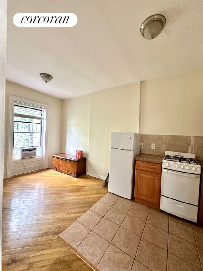 274 Gates Ave in Brooklyn, NY - Building Photo - Building Photo
