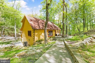 1850 Ridge Rd in Haymarket, VA - Building Photo - Building Photo