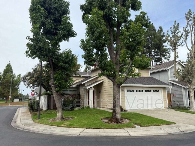 4427 Ashwood Common in Fremont, CA - Building Photo - Building Photo
