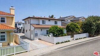 Pullman Lane Residences in Redondo Beach, CA - Building Photo