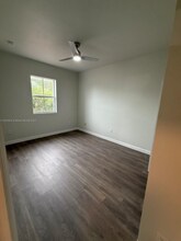 2479 NE 4th St in Homestead, FL - Building Photo - Building Photo