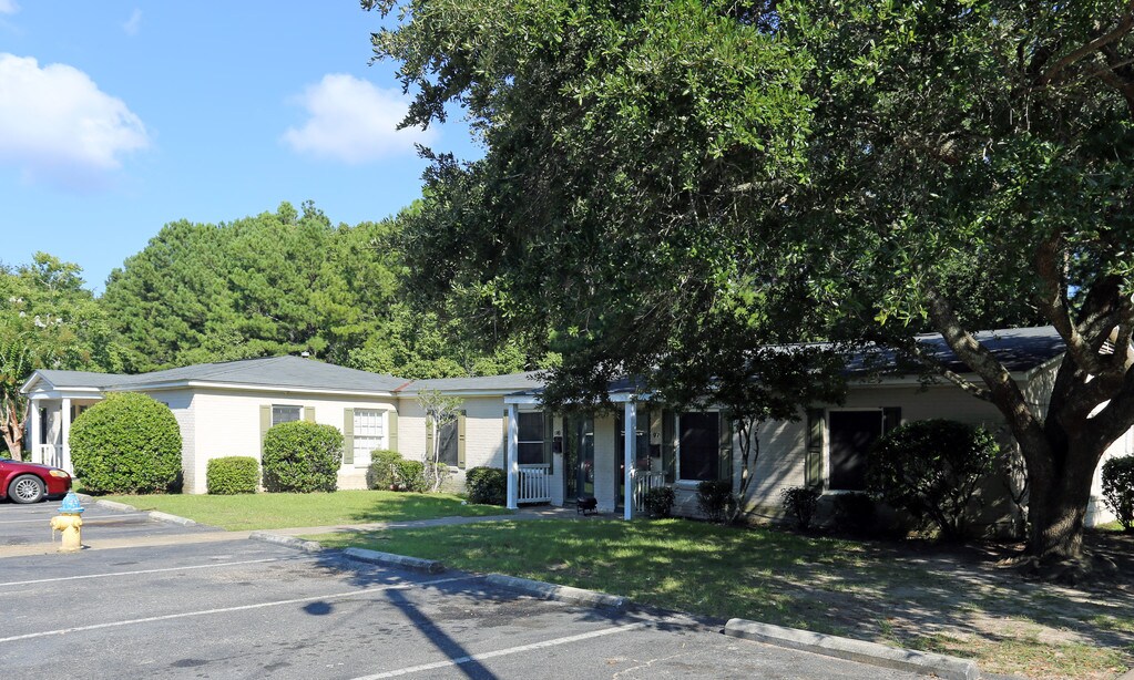 The Grande at Brookley Mobile, AL Apartments