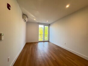 540 Martin Luther King Jr Dr, Unit 501 in Jersey City, NJ - Building Photo - Building Photo