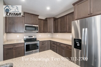 1087 Faith Ct in Greenville, WI - Building Photo - Building Photo