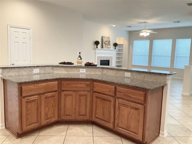 property at 6 Dragon Hill Pl