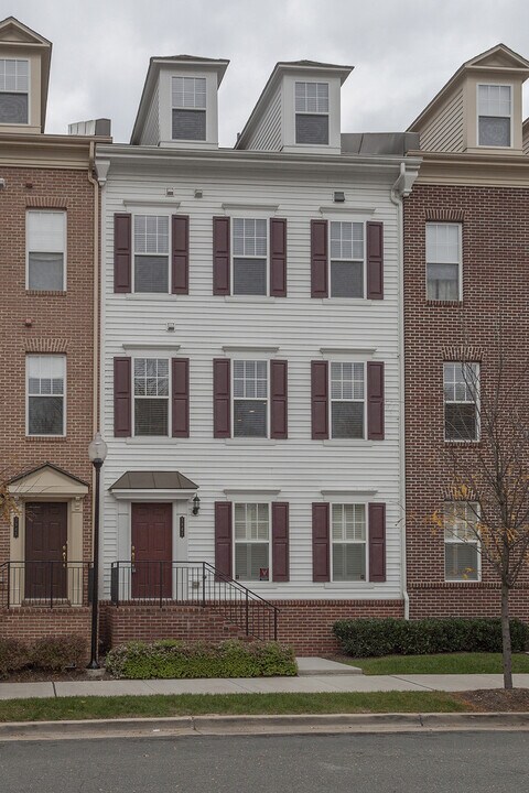 3941 Old Dominion Blvd in Alexandria, VA - Building Photo