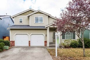 18560 96th Ave E in Puyallup, WA - Building Photo