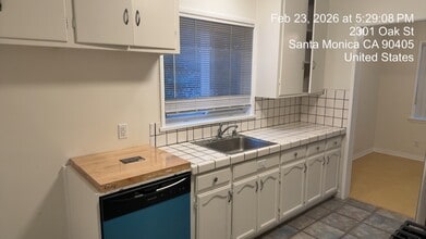 2301 Oak St in Santa Monica, CA - Building Photo - Building Photo