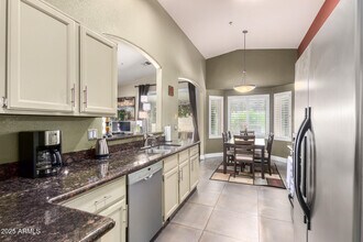 15041 N 93rd Way in Scottsdale, AZ - Building Photo - Building Photo
