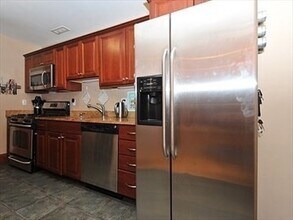 2440 Massachusetts Ave in Cambridge, MA - Building Photo - Building Photo