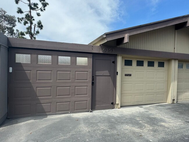 6353 Caminito Basilio in San Diego, CA - Building Photo - Building Photo