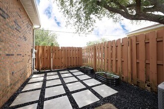 118 5th Ave in Shalimar, FL - Building Photo - Building Photo
