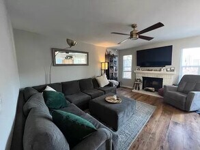 18 Portsmouth Cove in San Rafael, CA - Building Photo - Building Photo