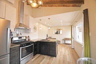 117 Kenneth St in Camarillo, CA - Foto de edificio - Building Photo