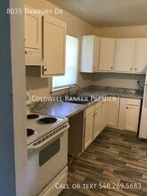 8035 Danbury Dr in Norfolk, VA - Building Photo - Building Photo