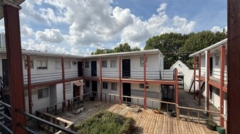 4921 Crawford St in Houston, TX - Building Photo