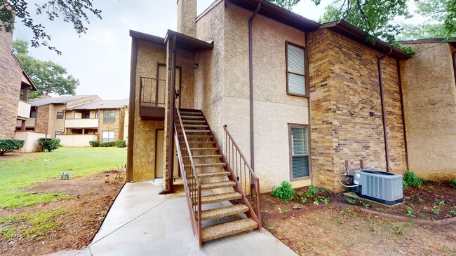 1912 Emerald Pl in Arlington, TX - Building Photo - Building Photo