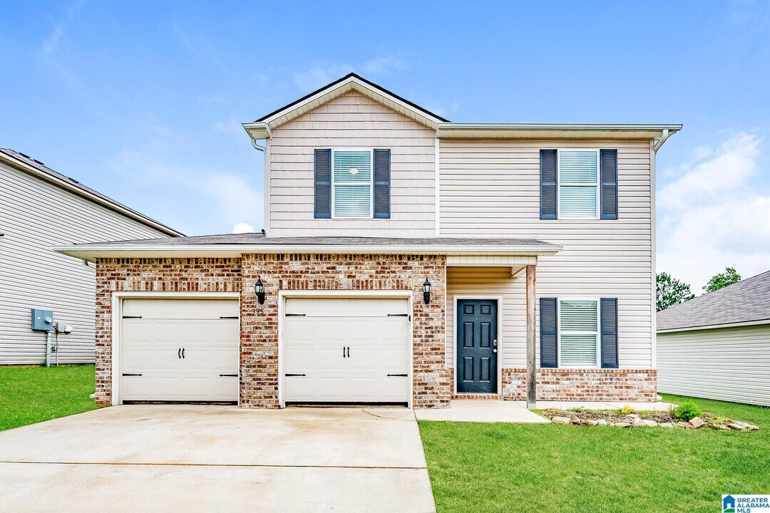 395 Americana Dr in Margaret, AL - Building Photo