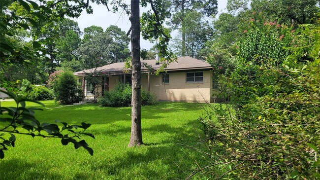 110 Sunset Blvd in Conroe, TX - Building Photo - Building Photo