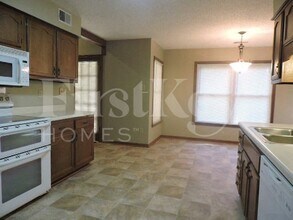 2056 Kingsrow Pkwy in Memphis, TN - Building Photo - Building Photo