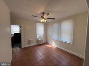 198 W Thelma St in Philadelphia, PA - Building Photo - Building Photo